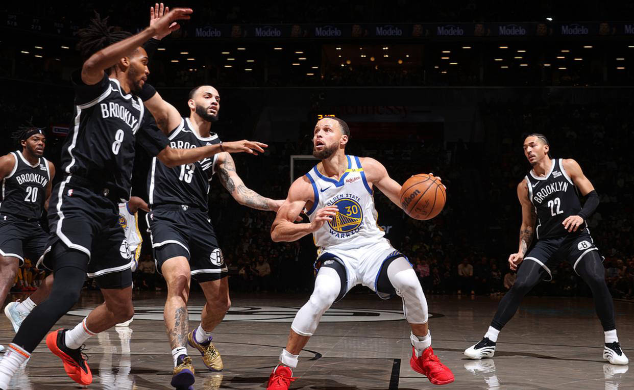 开云体育官网-勇士轻松横扫国王，库里范重炮全场分的简单介绍