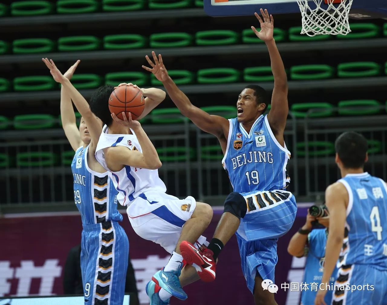 开云体育APP下载-广州队险胜福建保持领先优势