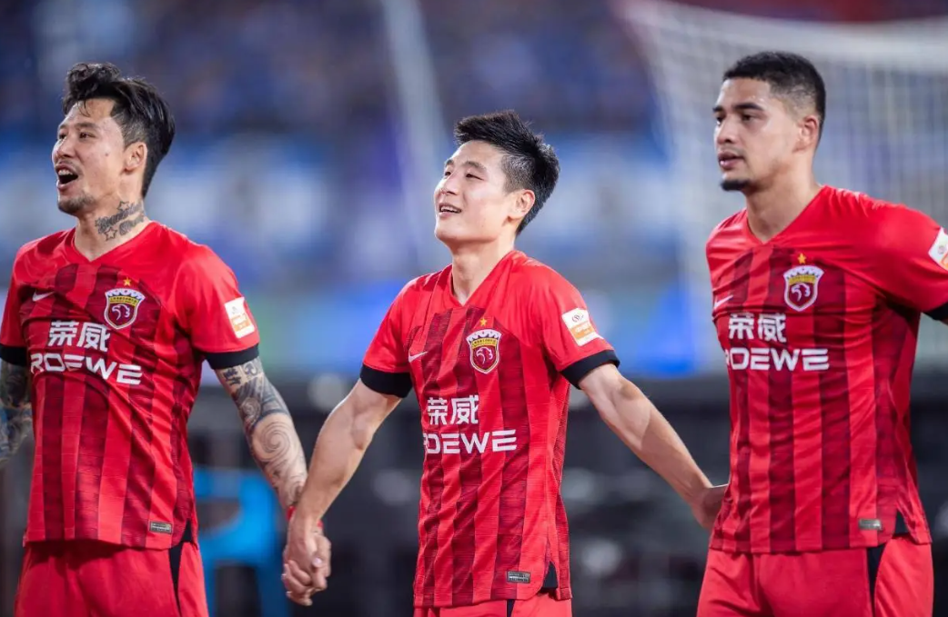 上海上港主场战平浦项日滑铁卢亚冠战表彰后的简单介绍 上海上港主场战平浦项日滑铁卢亚冠战表彰后的简单介绍