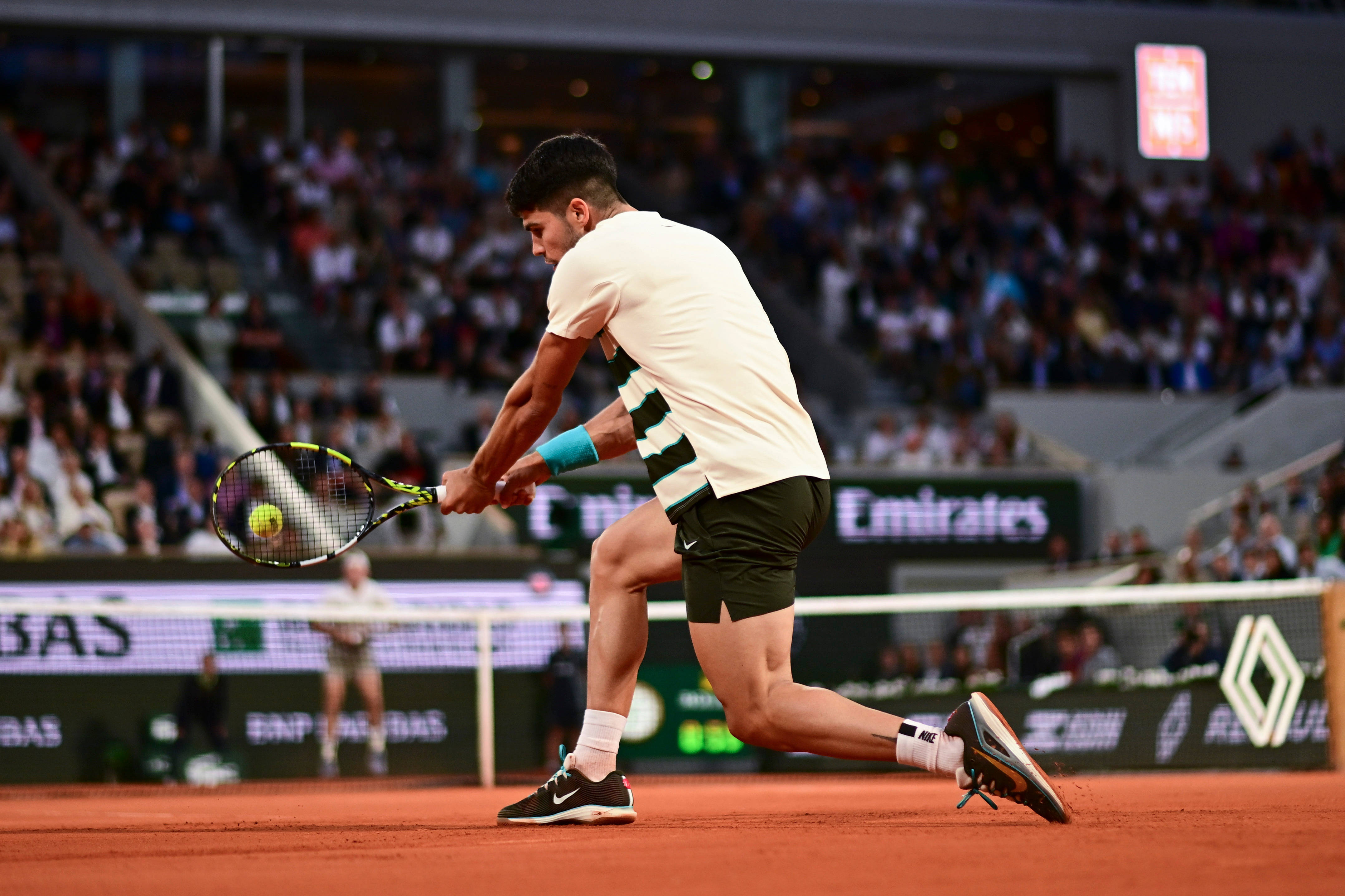 美国网球队险胜西班牙网球队,阿尔卡拉斯打破历史纪录的简单介绍 美国网球队险胜西班牙网球队,阿尔卡拉斯打破历史纪录的简单介绍