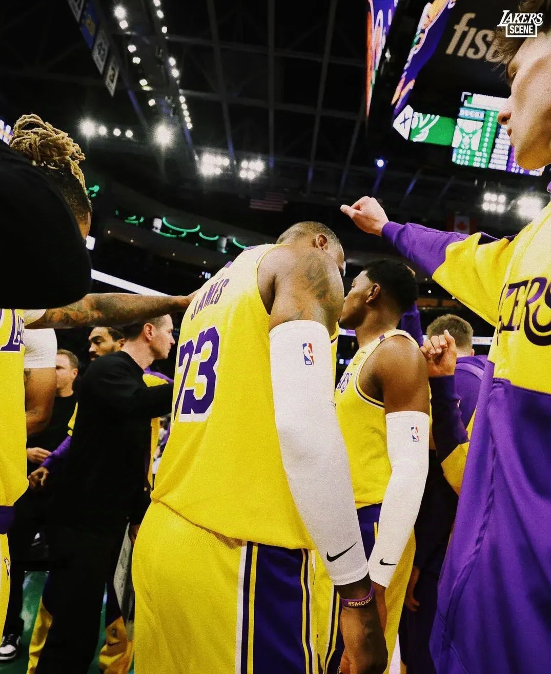 关于雄鹿横扫墨西哥男篮,詹姆斯关键制胜的信息 关于雄鹿横扫墨西哥男篮,詹姆斯关键制胜的信息