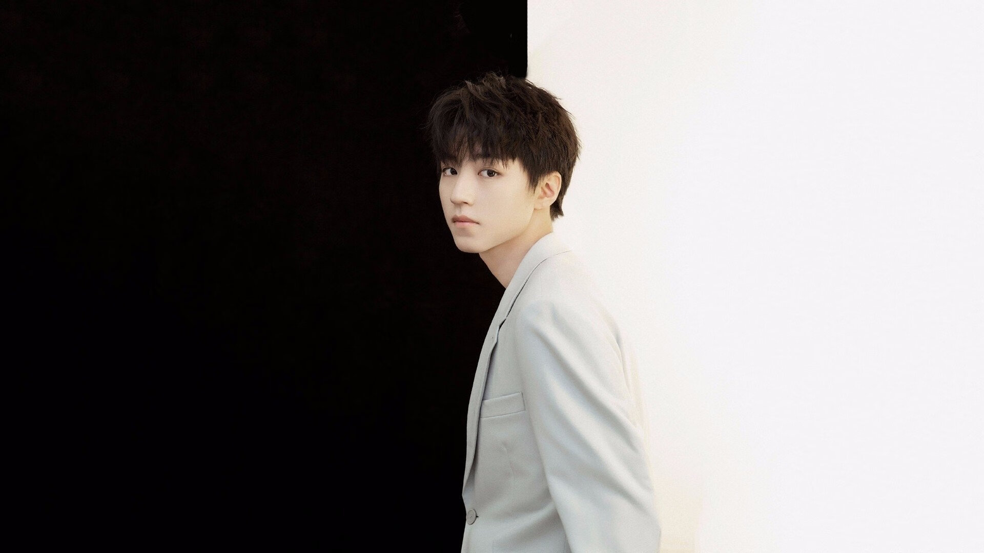 浓眉里程碑之夜，捍卫紫金荣光的战略教科书