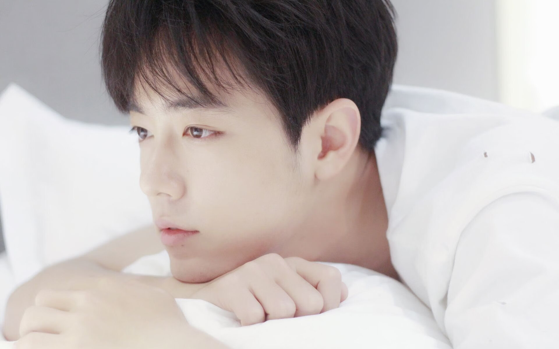 当阿圭罗降临希腊瑞典之战，个人英雄主义的神话与足球的集体寓言