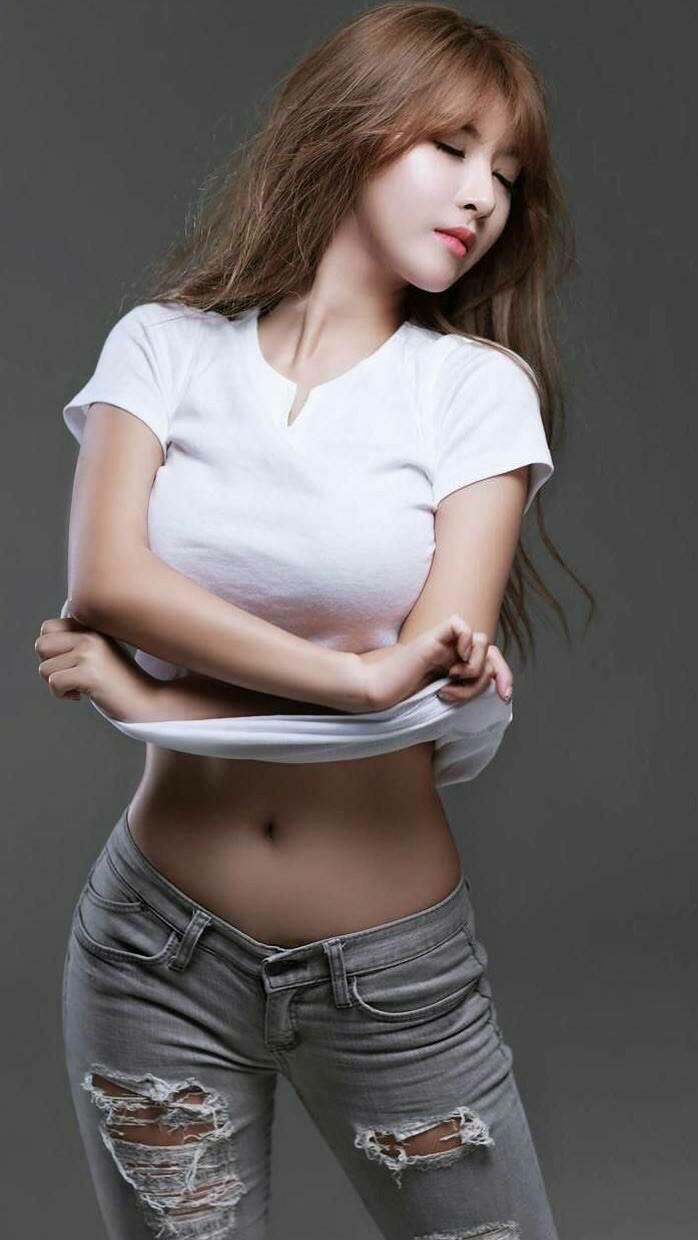 东瀛铁壁锁红军，巴尔韦德光芒耀全场—一场防守与明星的博弈