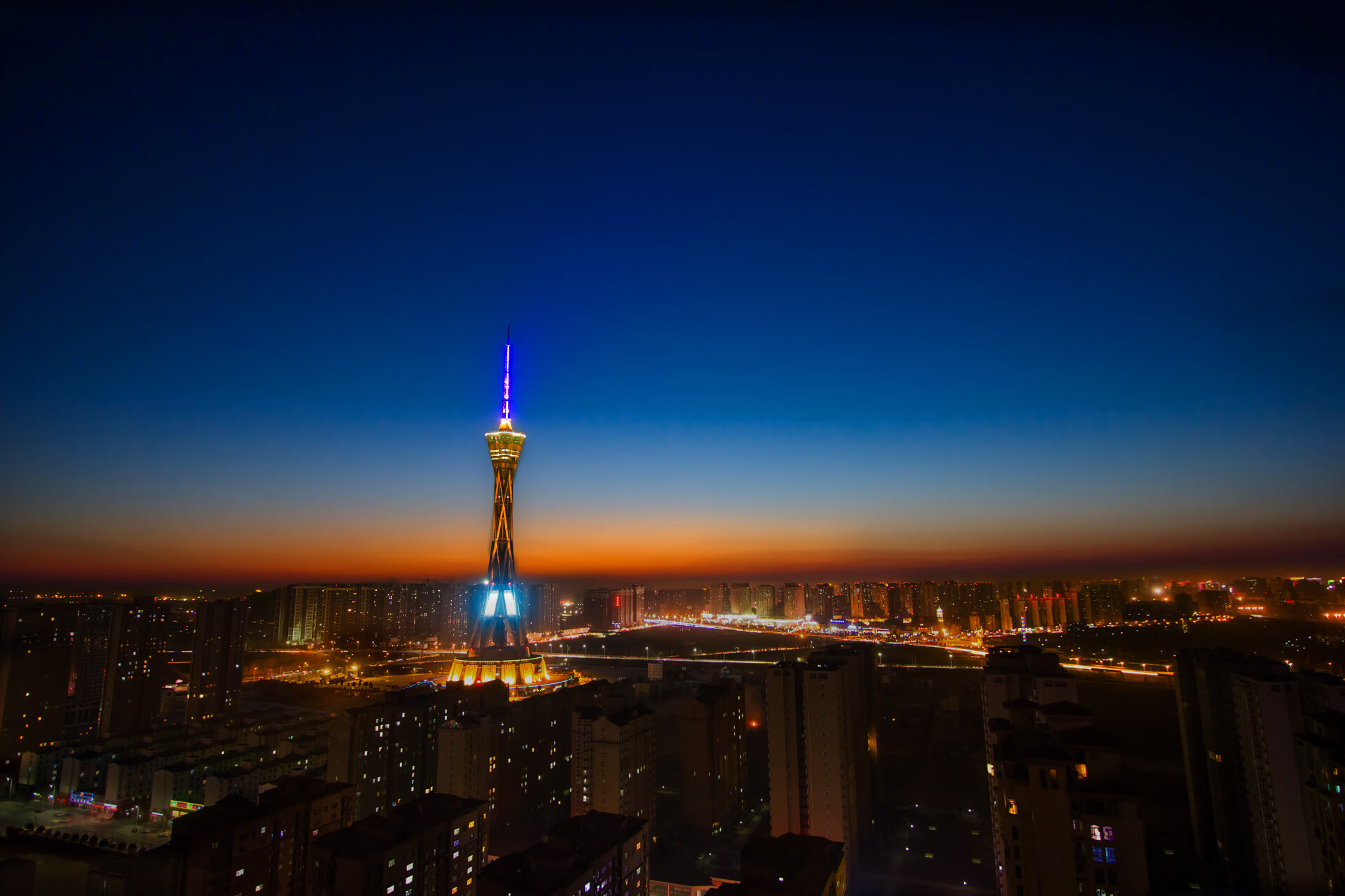 双线并进的疯狂夜晚，西甲国家德比与热火单节风暴