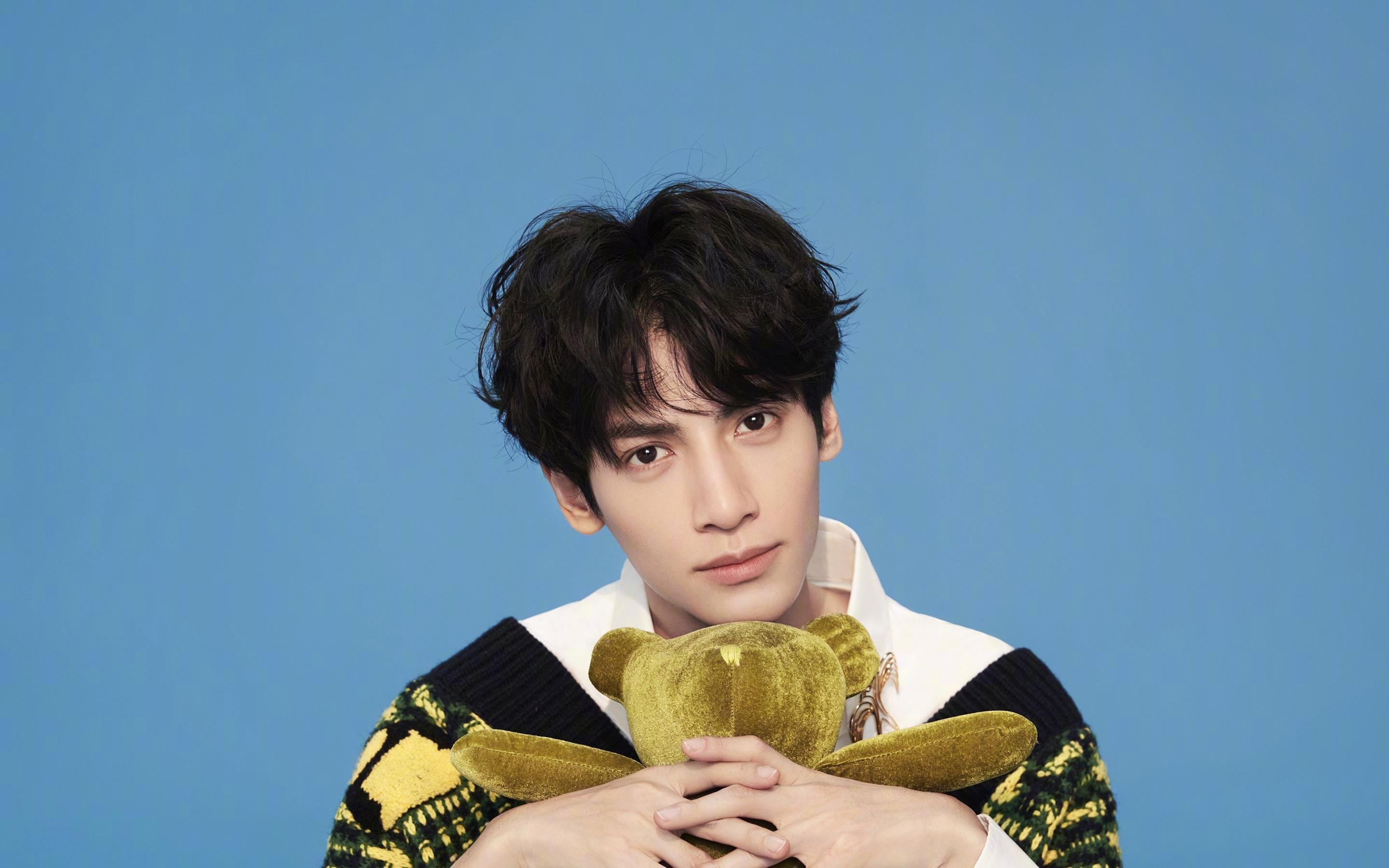 绿茵场与赛道，当足球打破边界，F1迎来新王